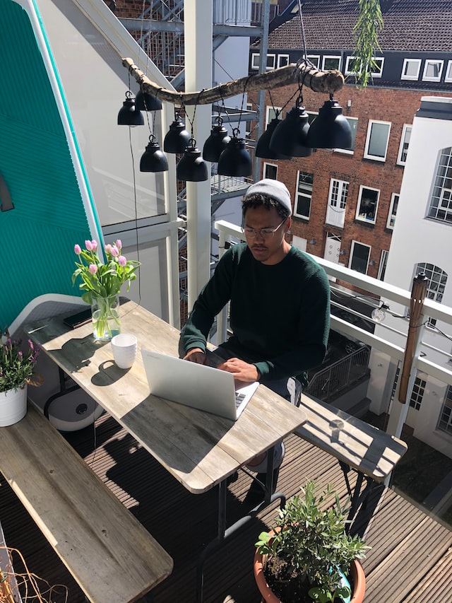 digital nomad au travail